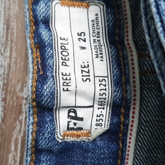 Free People High Rise Short Pants Women's - Picture 3 of 4